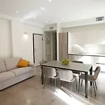Ideale And Apartmanhotel