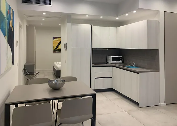 Ideale And Apartmanhotel Alassio